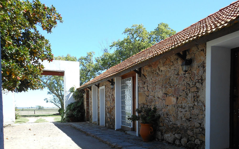 Estancia Los Platanos Valentines Luaran gambar
